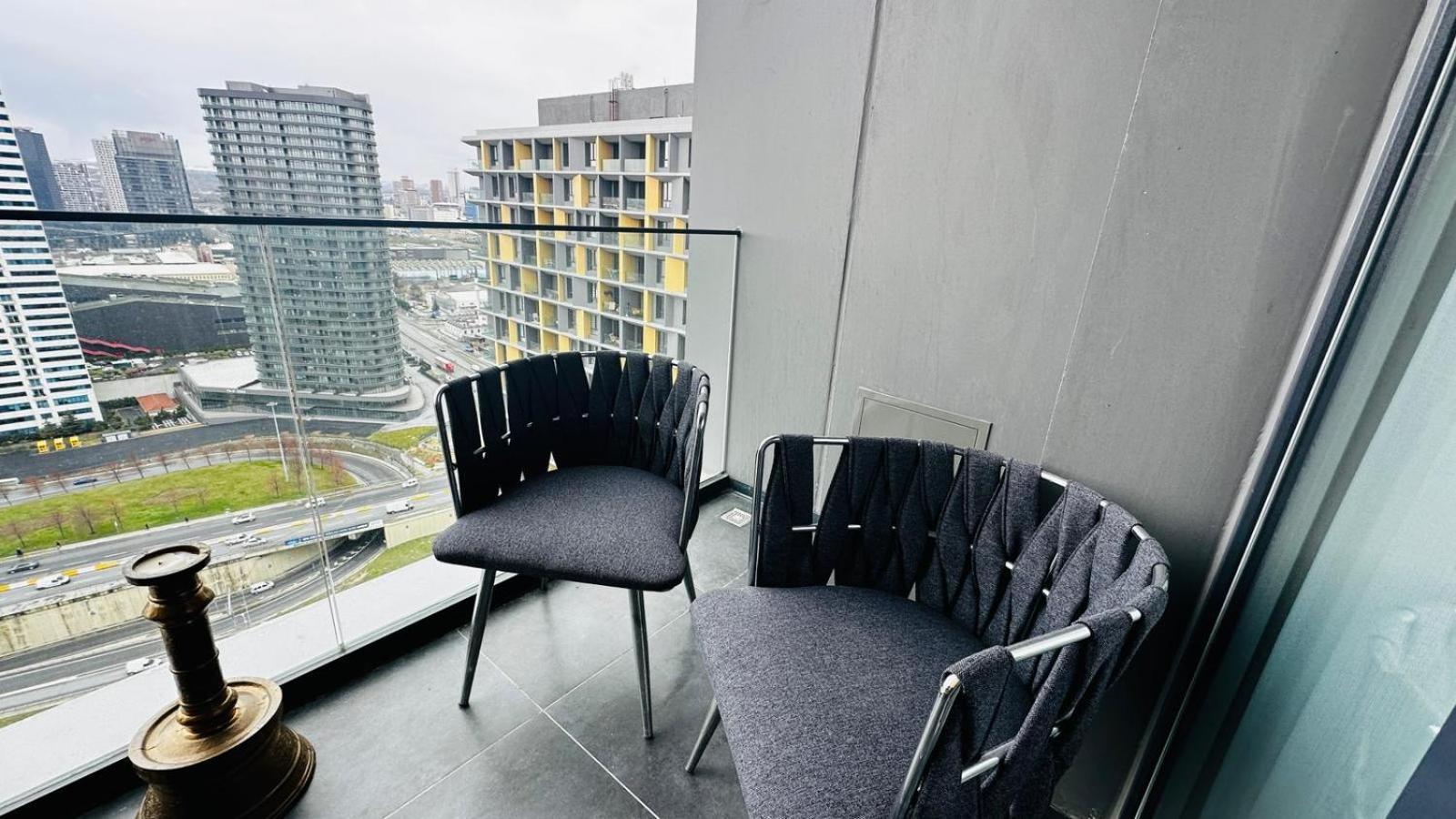 Lux Next To Outlet In High Floor 26 Apartament
