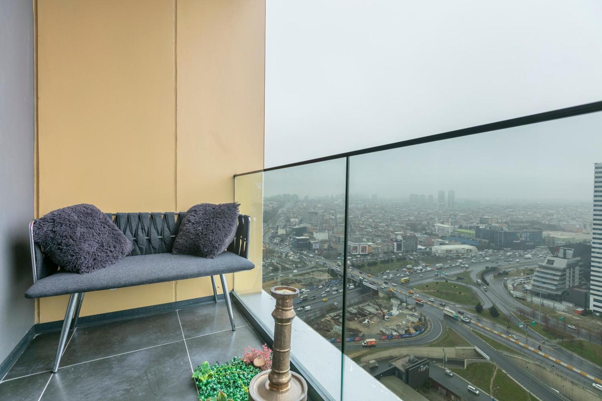 Apartament Lux Next To Outlet In High Floor 26 Istanbul